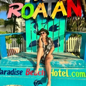 Paradise Hotel DayPass+Island Tour+Sloth